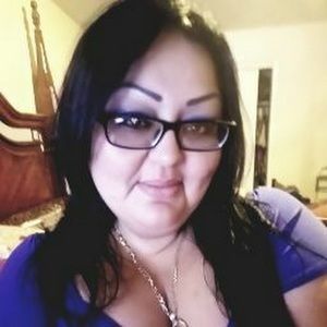 Meet your Posher, Alma